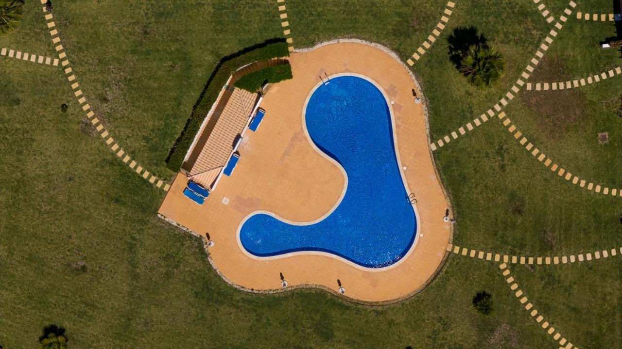 Apartamento No Condominio Baia Village Com Piscina Albufeira Kültér fotó