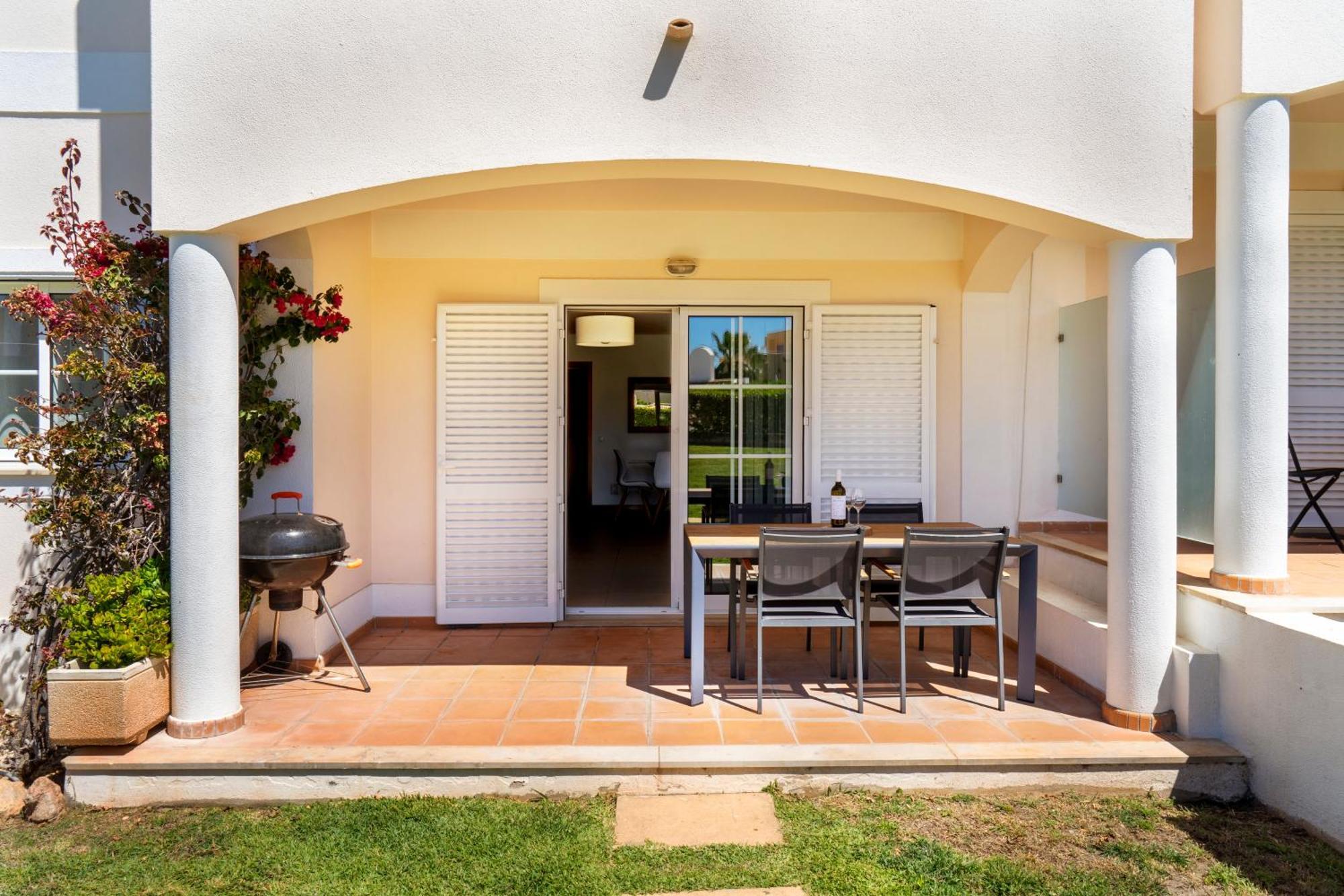 Apartamento No Condominio Baia Village Com Piscina Albufeira Kültér fotó